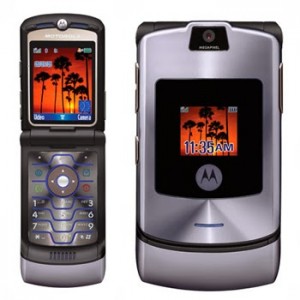 Motorola RAZR V3 300x300 أكثر الهواتف مبيعا على مر التاريخ