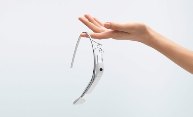 نظارات جوجل ستدعم إرسال المال عبر الصوت