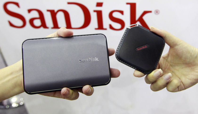 ويسترن ديجيتال وميكرون تبحثان شراء SanDisk