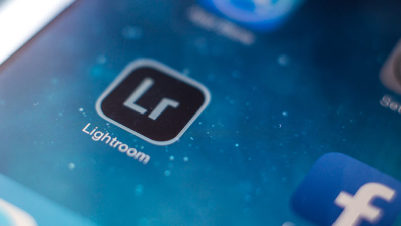 تطبيق Lightroom يدعم الآن خاصية التصوير الخام RAW على iOS