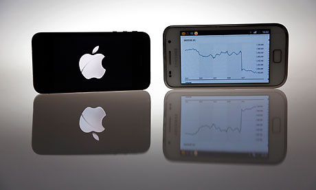 Apple iPhone 4S and Samsung Galaxy S