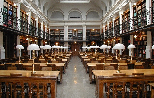 المكتبات الجامعية
