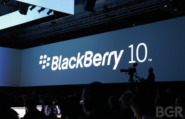 blackberry 10 sign مبيعات بلاك بيري 10 أعلى من التوقعات