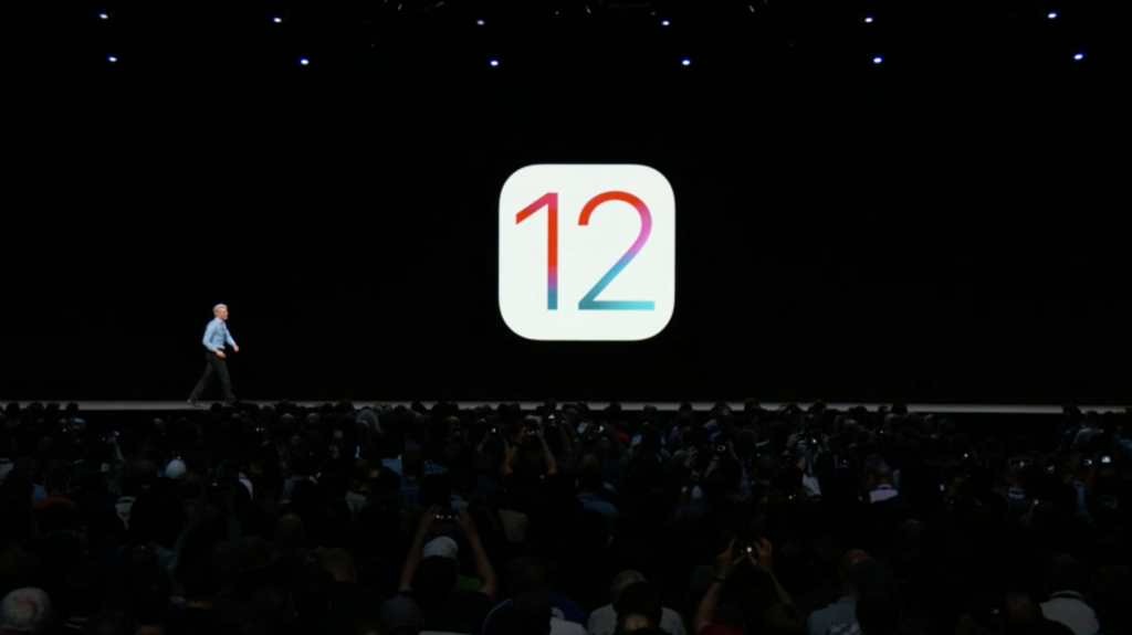 آبل ترسل iOS 12.0.1 لحل مشاكل الشحن في هواتف Xs و XS Max