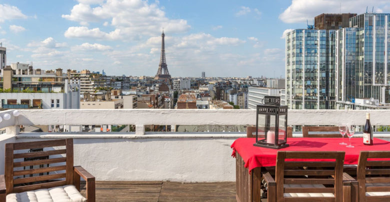 فرنسا تقاضي Airbnb بسبب نشر أماكن مخالفة لقوانين الإيجار