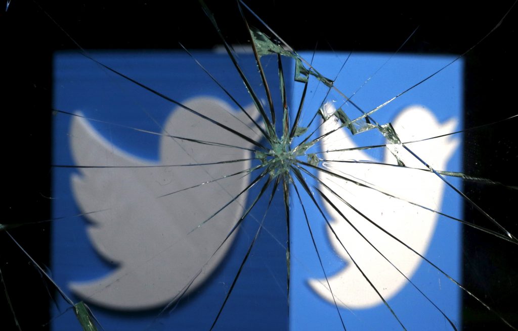 صورة تويتر: تم اختراق قرابة 130 حساباً والتحقيقات مازالت مستمرة