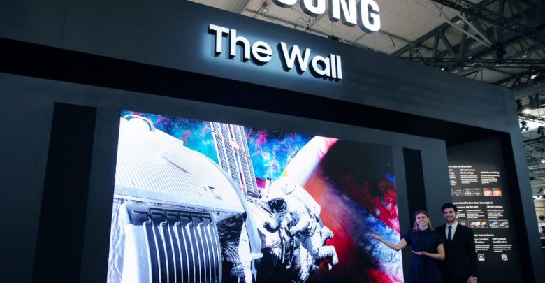 كشفت شركة سامسونج النقاب عن The Wall 2022 ، أحدث شاشاتها التجارية الصغيرة بتقنية LED