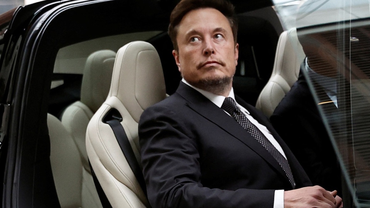 إيلون ماسك يعلن عزمه منح كل طفل أمريكي سهماً في SpaceX العام المقبل